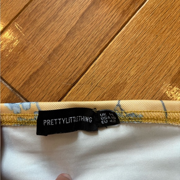 Pretty Little Thing Yellow Floral Dress Womens Size 10 - Picture 3 of 3